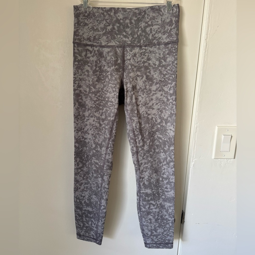 Lululemon Gray Patterned Leggings